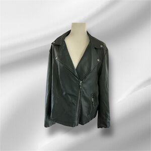 MAX STUDIO Women's Sz 2X Black Faux Leather Motorcycle Biker Zip Collared Jacket